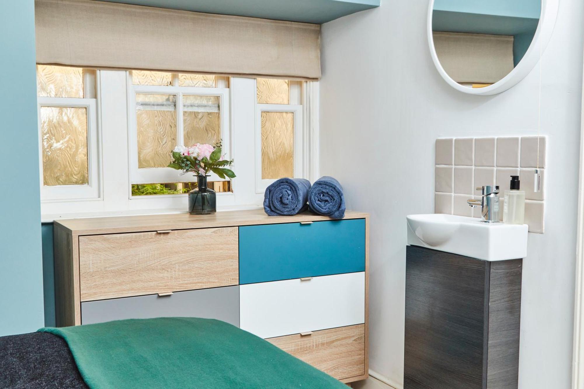 Beautiful 2Bedroom 4 Actual Beds House With Wifi By Purestay Bath Dış mekan fotoğraf
